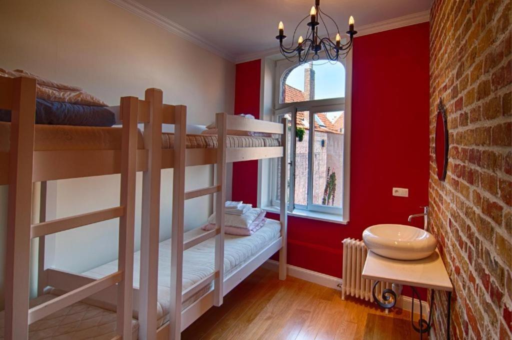 Hostel Lybeer Private Rooms Just For Two! 布鲁日 外观 照片