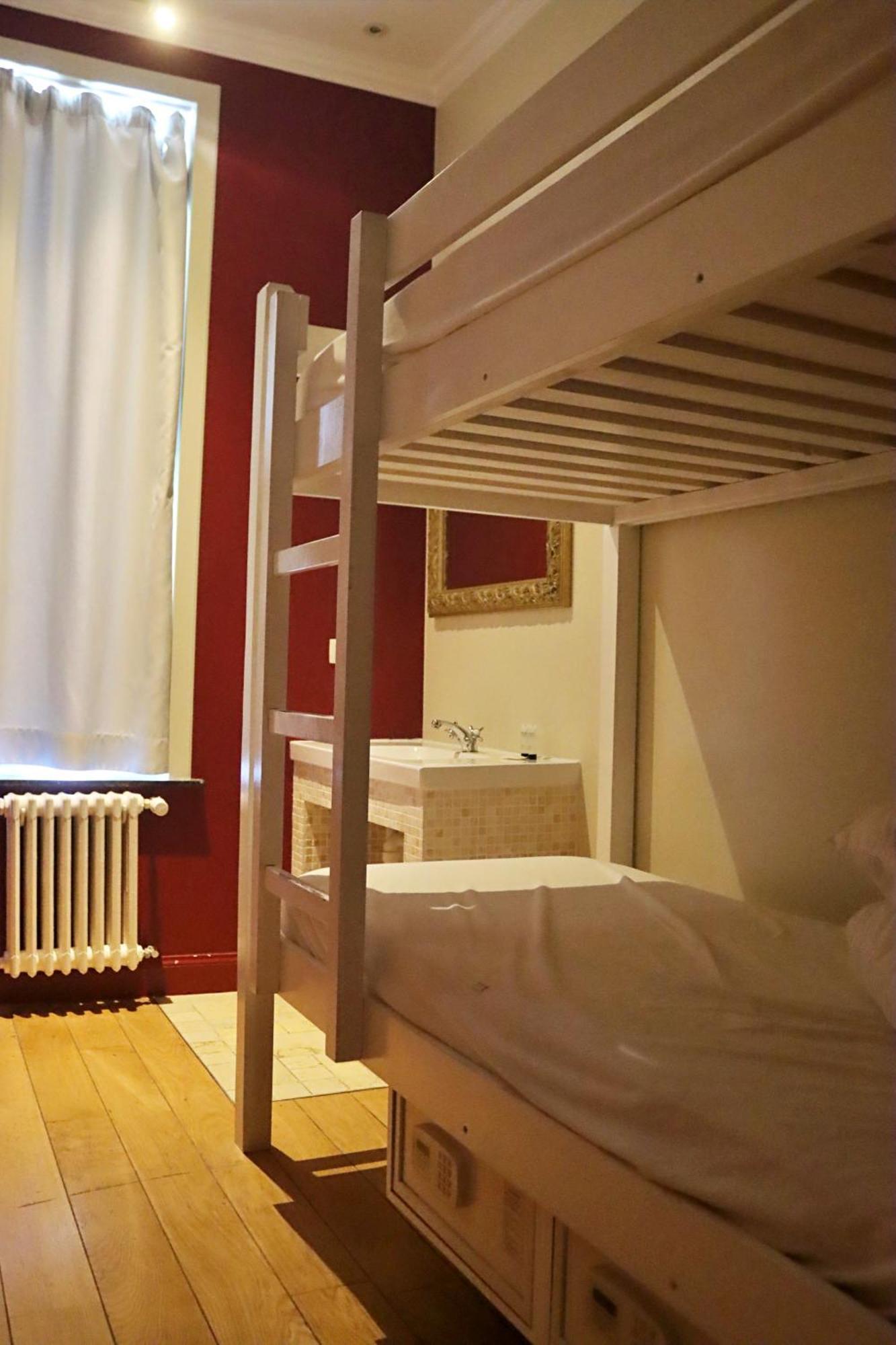 Hostel Lybeer Private Rooms Just For Two! 布鲁日 外观 照片